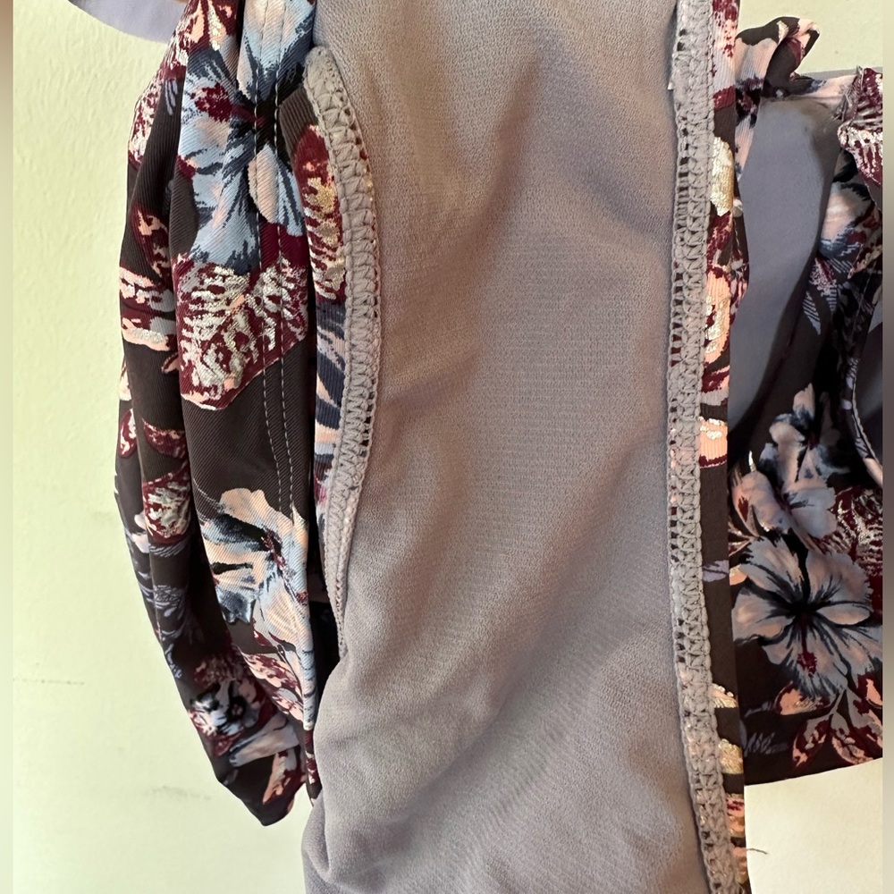 Wave Zone One-Piece Purple Lilac Silver Floral Bathing Suit Ruffle 2X - Picture 7 of 9